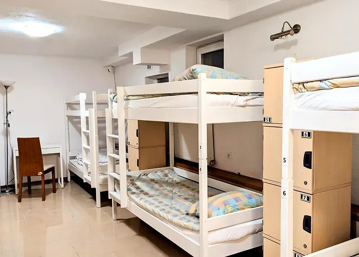 Ursus Hostel Mens Only - Self Check-In