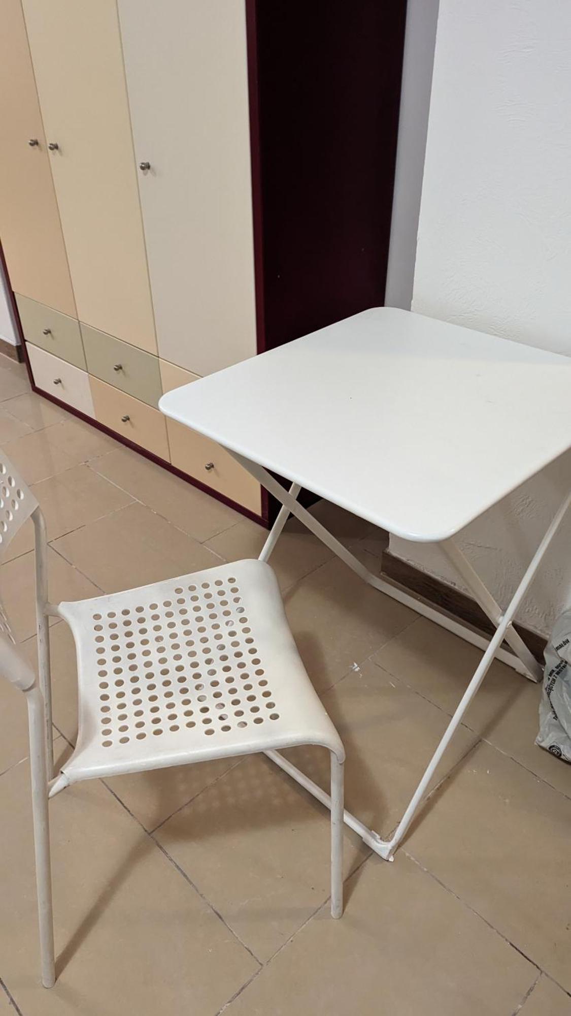 Ursus Mens Only - Self Check-in Hostel *